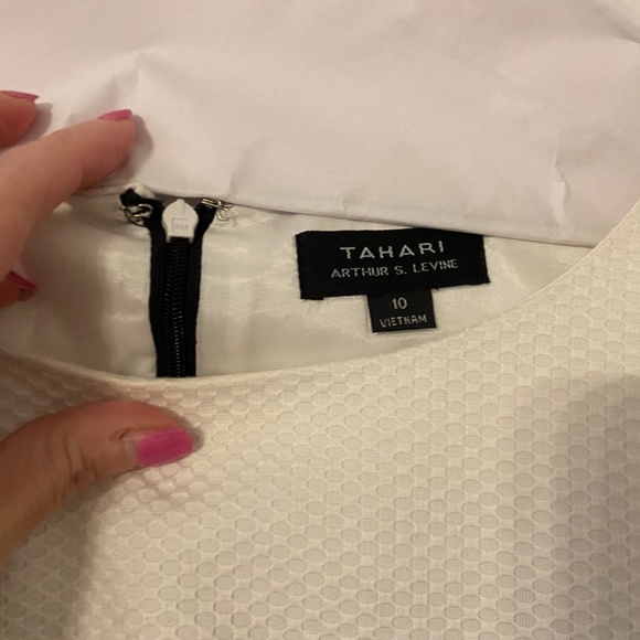 Tahari Black and white dress size 10 - Picture 2 of 13